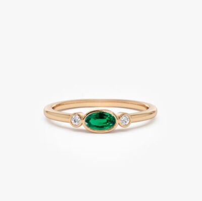 Inel Trilogy Bezel cu smarald oval si diamante - imagine 3