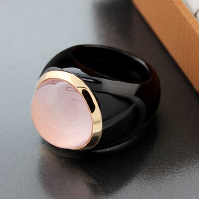 Noir Rosé — Inel statement cu cuarț roz 16 mm, montură din aur roz 585 și bandă din agat negru - imagine 5