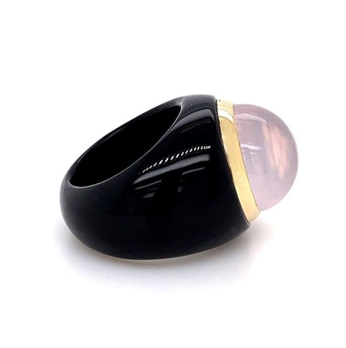 Noir Rosé — Inel statement cu cuarț roz 16 mm, montură din aur roz 585 și bandă din agat negru - imagine 2